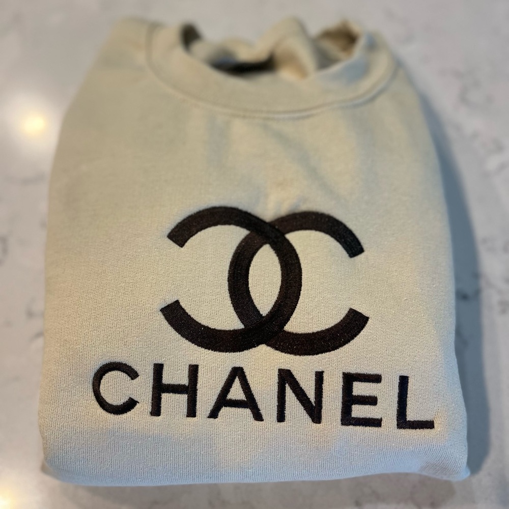 Embroidered Chanel Crewneck - Picture 2 of 6